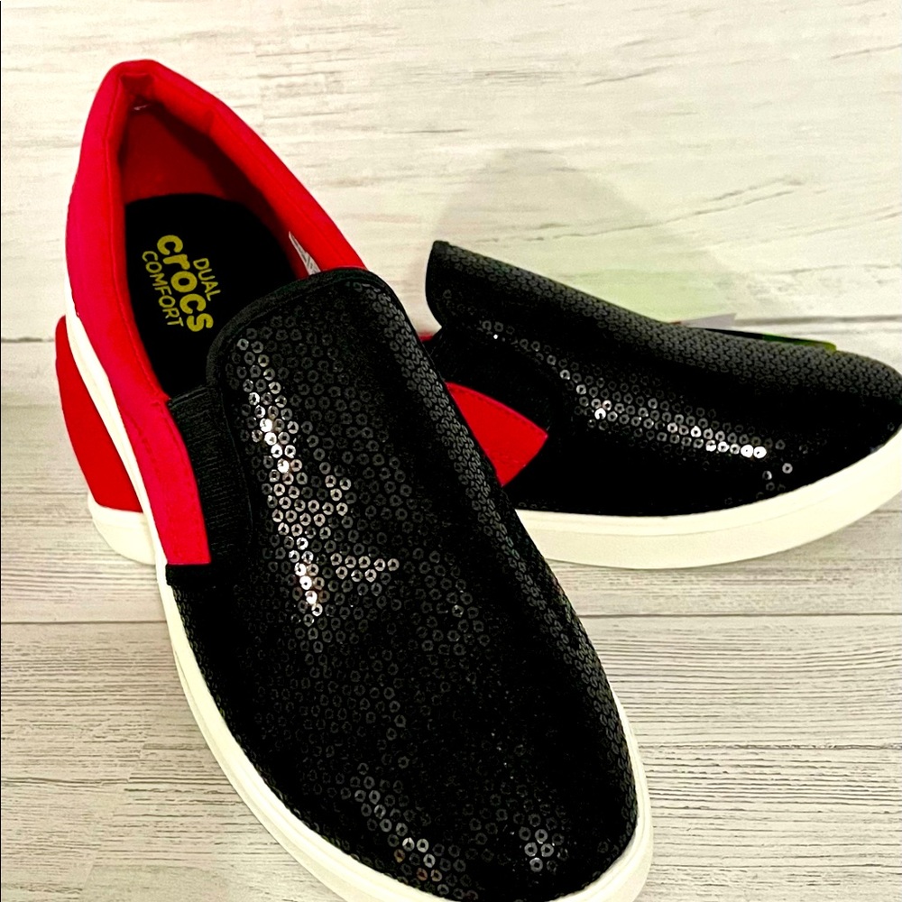 CROCS 🐊 Dual Comfort Slip Ons